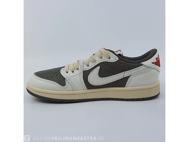 Paar kinder sneakers, maat 32 nike, jordan 1 low og sp x travis scott do5442-162 - afbeelding 22 van  25