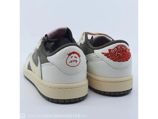 Paar kinder sneakers, maat 32 nike, jordan 1 low og sp x travis scott do5442-162 - afbeelding 23 van  25