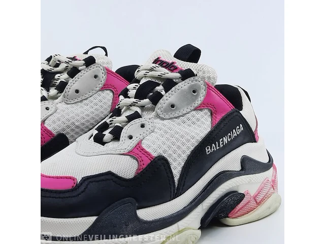 Paar kinder sneakers, maat 35 balenciaga, triple s - afbeelding 5 van  11