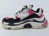 Paar kinder sneakers, maat 35 balenciaga, triple s - afbeelding 7 van  11