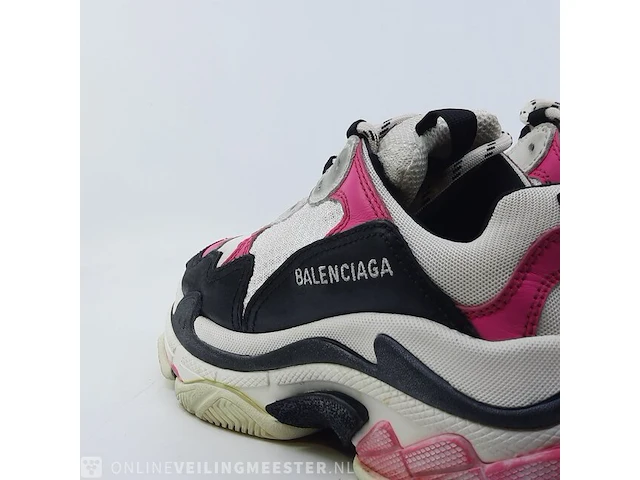 Paar kinder sneakers, maat 35 balenciaga, triple s - afbeelding 10 van  11