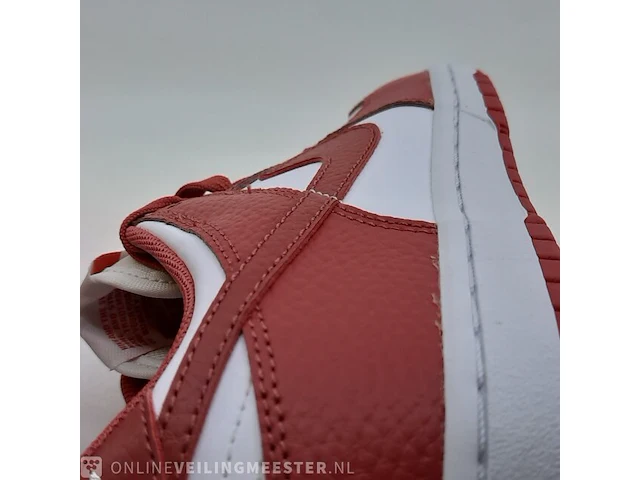 Paar kinder sneakers, maat 35 nike, dunk low ps - dc9564-111 - afbeelding 9 van  10