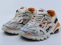 Paar kindersneakers, maat 30 balenciaga, track sneaker - afbeelding 1 van  9