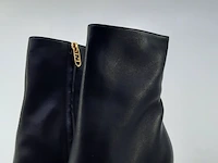 Paar laarzen, maat 38 1/2 fendi, first round - afbeelding 4 van  9