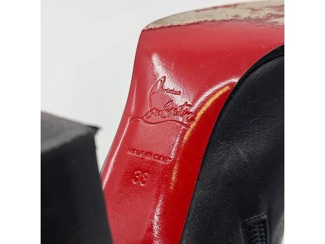 Paar laarzen maat 38, christian louboutin, zwart - afbeelding 6 van  17
