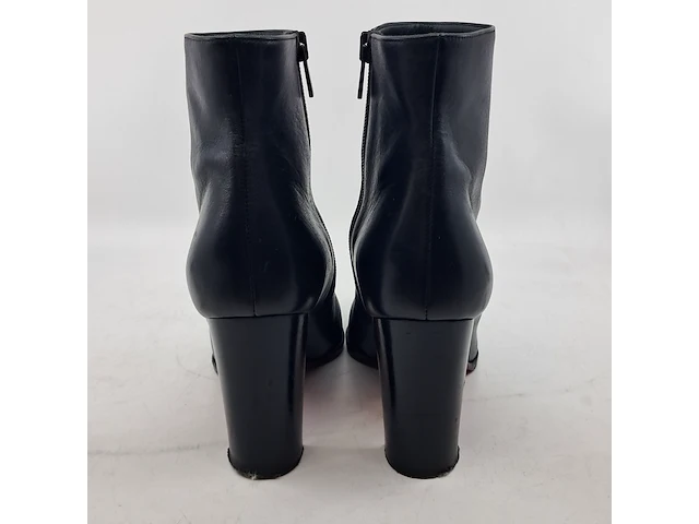 Paar laarzen maat 38, christian louboutin, zwart - afbeelding 11 van  17