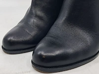 Paar laarzen maat 38, christian louboutin, zwart - afbeelding 13 van  17