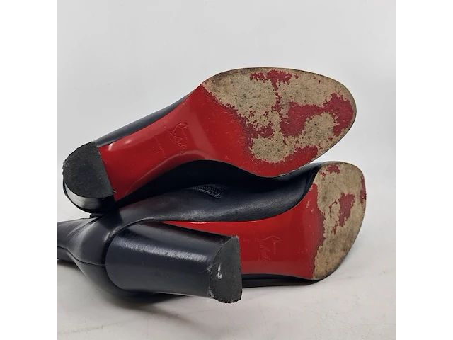 Paar laarzen maat 38, christian louboutin, zwart - afbeelding 17 van  17