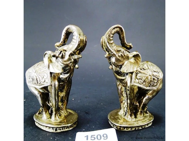 Paar met zilver opgelegde olifanten - afbeelding 1 van  5