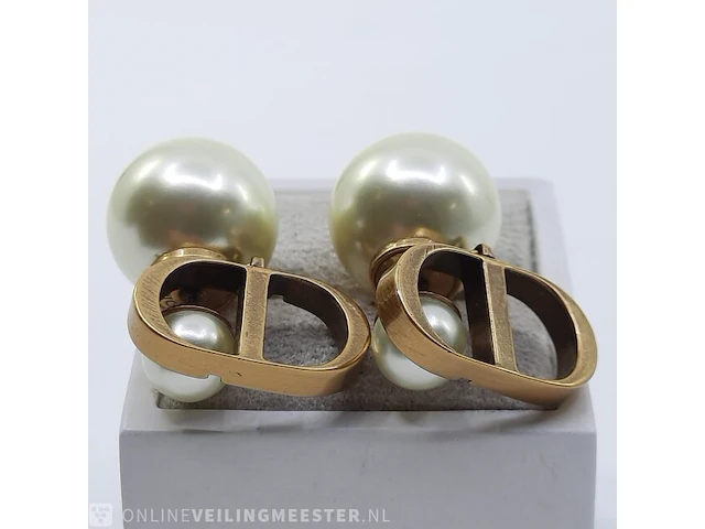 Paar oorstekers christian dior - afbeelding 1 van  9