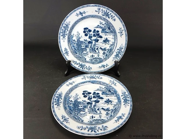 Paar oude chinese borden - afbeelding 2 van  5