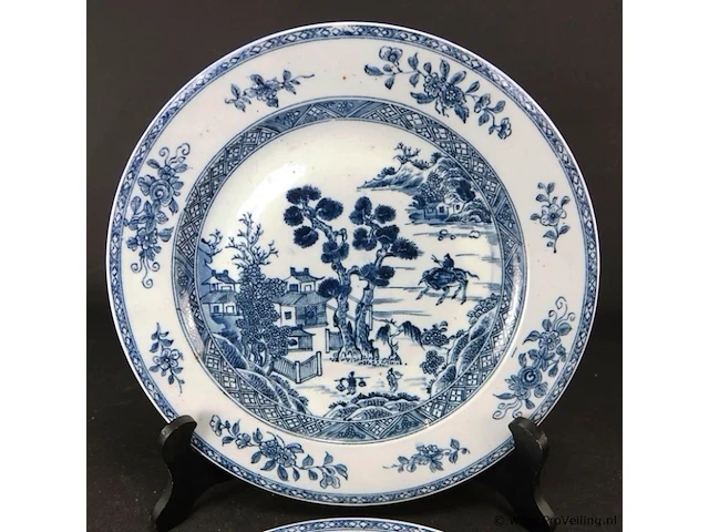 Paar oude chinese borden - afbeelding 3 van  5