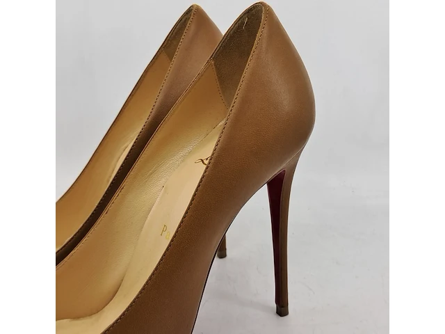 Paar pumps, christian louboutin - afbeelding 6 van  12