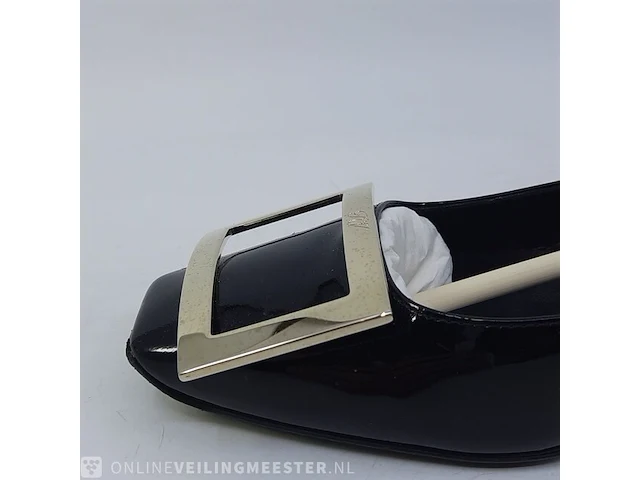 Paar pumps, maat 35 roger vivier, belle vivier buckle pumps - afbeelding 6 van  11