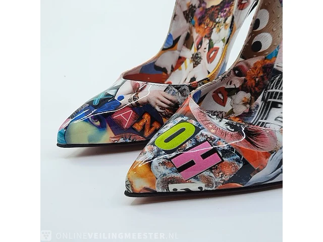 Paar pumps, maat 36 1/2 christian louboutin - afbeelding 3 van  10