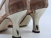 Paar pumps, maat 36 fendi - afbeelding 11 van  12