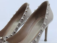 Paar pumps, maat 36 valentino - afbeelding 3 van  9