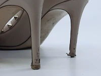 Paar pumps, maat 36 valentino - afbeelding 7 van  9