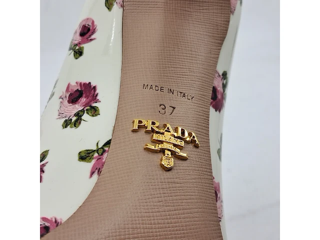 Paar pumps maat 37, prada - afbeelding 7 van  10