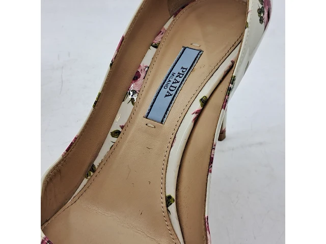 Paar pumps maat 37, prada - afbeelding 8 van  10