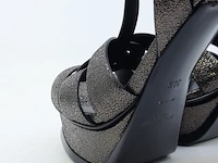 Paar pumps, maat 38 1/2 yves saint laurent - afbeelding 7 van  9