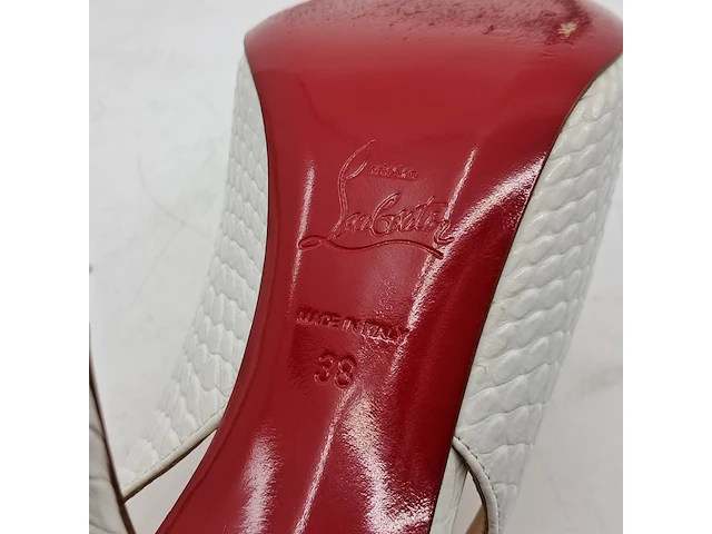 Paar pumps, maat 38, christian louboutin - afbeelding 10 van  10
