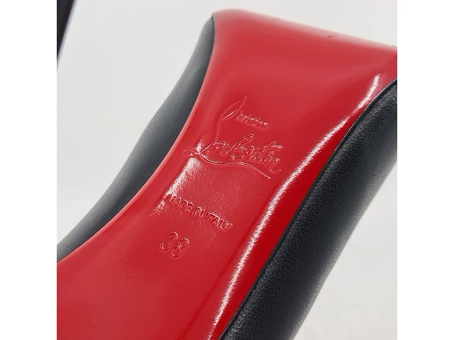 Paar pumps, maat 38, christian louboutin - afbeelding 7 van  7