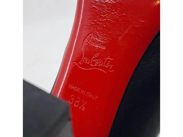 Paar pumps maat 38,5, christian louboutin - afbeelding 10 van  11