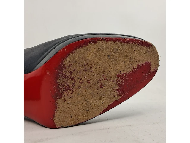 Paar pumps maat 38,5, christian louboutin - afbeelding 11 van  11