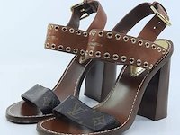 Paar pumps, maat 39 1/2 louis vuitton, passenger sandal - afbeelding 1 van  11