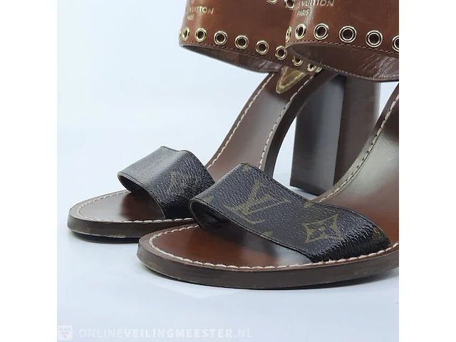 Paar pumps, maat 39 1/2 louis vuitton, passenger sandal - afbeelding 4 van  11