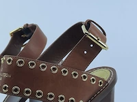 Paar pumps, maat 39 1/2 louis vuitton, passenger sandal - afbeelding 6 van  11