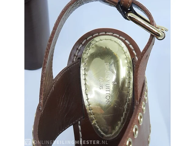 Paar pumps, maat 39 1/2 louis vuitton, passenger sandal - afbeelding 9 van  11