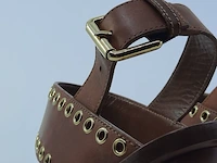 Paar pumps, maat 39 1/2 louis vuitton, passenger sandal - afbeelding 11 van  11
