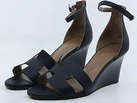 Paar pumps, maat 39 hermès, pe 172196z 2101 - afbeelding 1 van  9