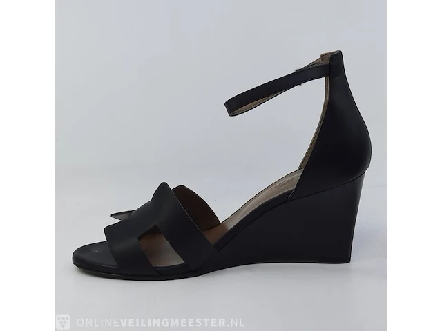 Paar pumps, maat 39 hermès, pe 172196z 2101 - afbeelding 5 van  9
