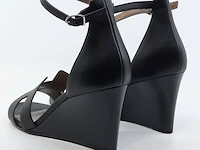 Paar pumps, maat 39 hermès, pe 172196z 2101 - afbeelding 6 van  9