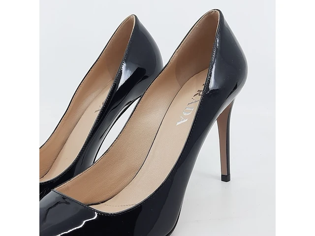 Paar pumps, maat 41, prada - afbeelding 3 van  9