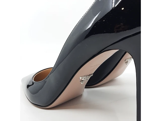 Paar pumps, maat 41, prada - afbeelding 6 van  9