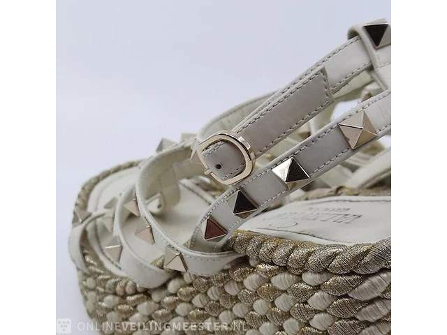 Paar sandalen, maat 36 valentino, rockstud wedge sandals 95 - afbeelding 7 van  9