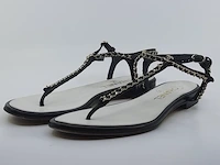 Paar sandalen, maat 37 1/2c chanel - afbeelding 1 van  12