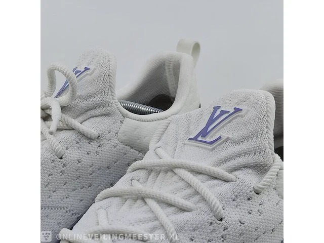 Paar schoenen louis vuitton, run away - afbeelding 6 van  11