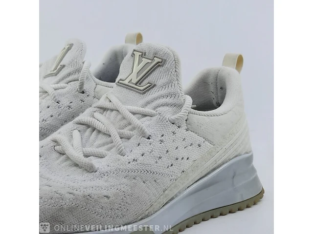 Paar schoenen louis vuitton - afbeelding 3 van  9