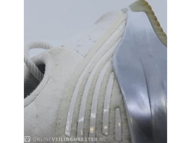 Paar schoenen louis vuitton - afbeelding 8 van  9