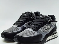 Paar schoenen, maat 11 louis vuitton