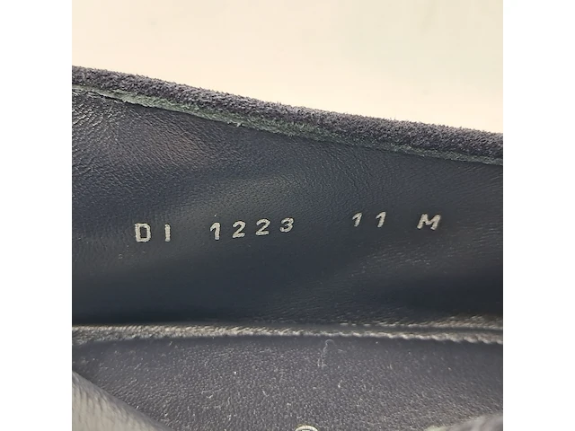 Paar schoenen, maat 11, louis vuitton - afbeelding 7 van  9