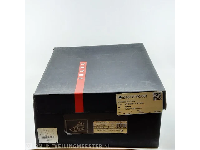 Paar schoenen, maat 11 prada, calzature uomo - afbeelding 2 van  10