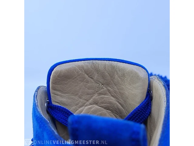 Paar schoenen, maat 12 christian louboutin, high tops - afbeelding 6 van  8