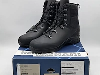 Paar schoenen, maat 295m, haix, mondo