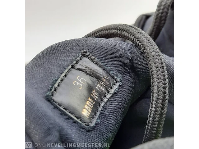 Paar schoenen, maat 36 versace - afbeelding 8 van  9